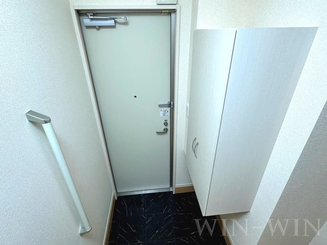 Irisの玄関