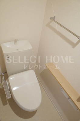【トイレ】 | ｈｅｒｍｏｎｙ／Ａ棟 | 清潔感のあるトイレです