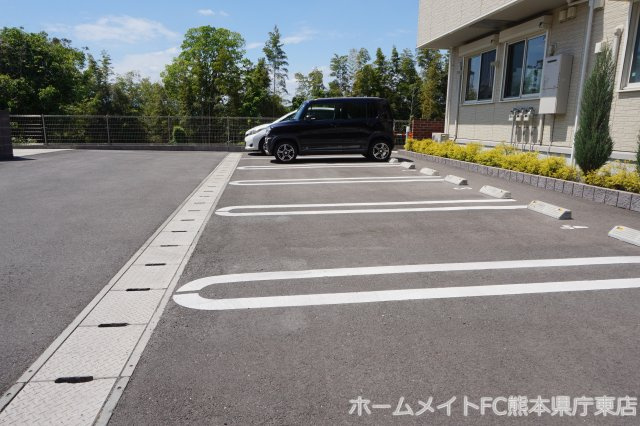 グランプラスの駐車場