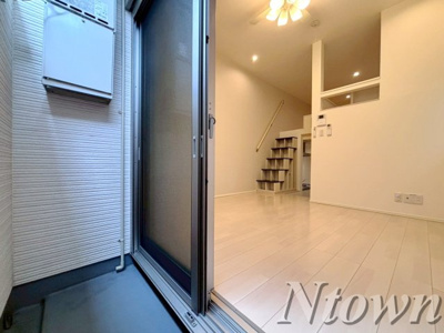 【バルコニー】 | グランハイム車道 | 暖かな日差しのふりそそぐバルコニー