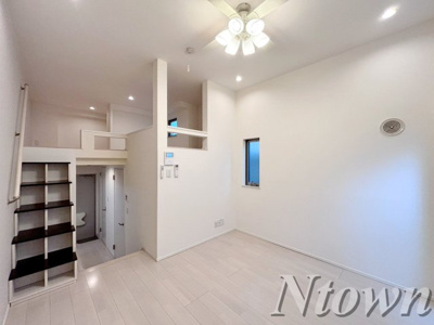 【内装】 | グランハイム車道 | 明るい色調の室内です