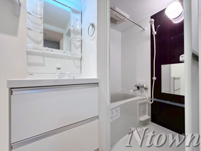 【洗面所】 | グランハイム車道 | 広い洗面スペース