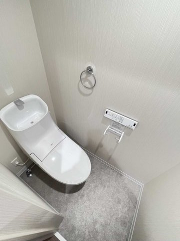【トイレ】 | EIJU NISHIKUJOU | 落ち着いた色調のトイレです