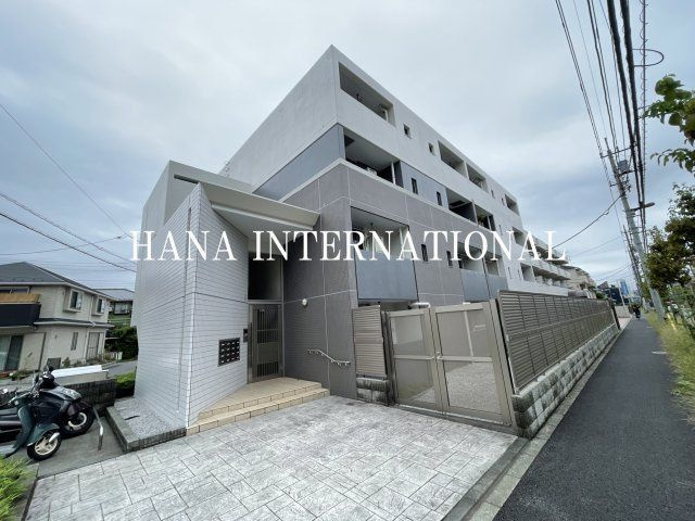 サーラ　グラシオーザの外観