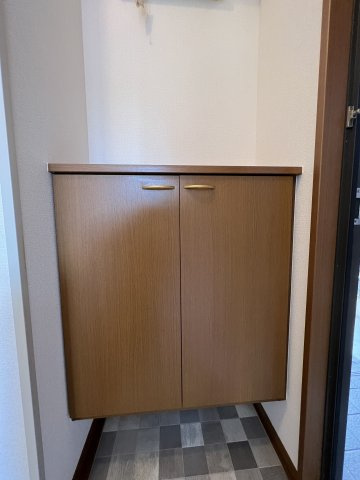 ジュネス相生Bの収納|シューズボックス