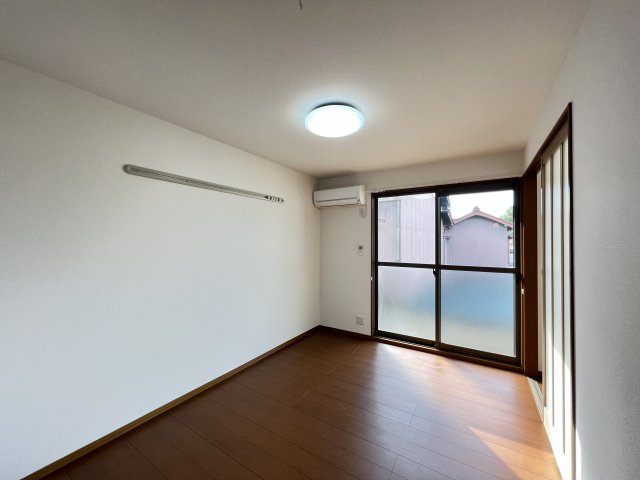 ジュネス相生Bの洋室|南洋室6帖