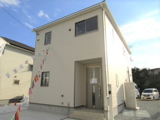 【外観】 | 落ち着いた雰囲気の外観です！