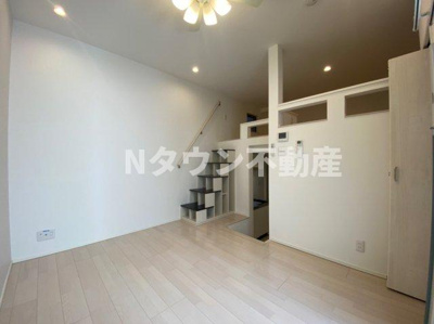 【居間・リビング】 | ハーモニーテラス志賀町Ⅳ | ゆったり過ごせる居間です