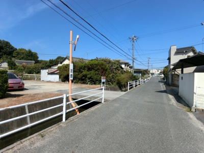 【前面道路含む現地写真】 | 土地　玉島阿賀崎5丁目　83.49坪 | 南側前面道路は幅員約4.1ｍ