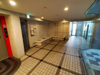 【エントランス】