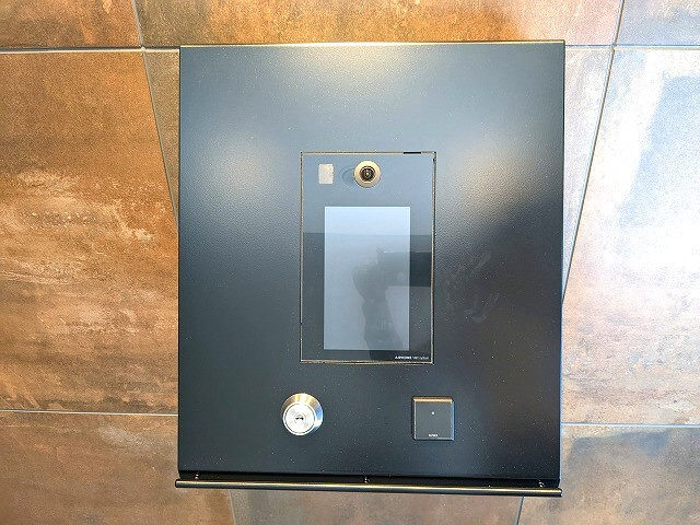 La Sante上野のエントランス