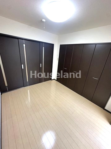 ラフィーネ石本の洋室