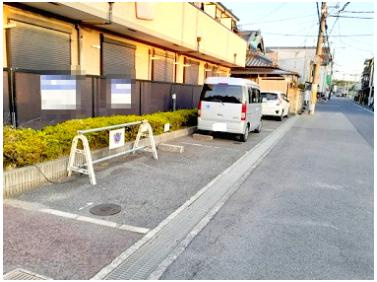 リヴェール泉大津の駐車場