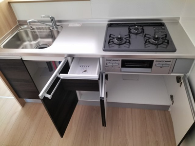 【キッチン】 | ヴィラセジュールⅡ  | コンパクトなキッチンで掃除もラクラク