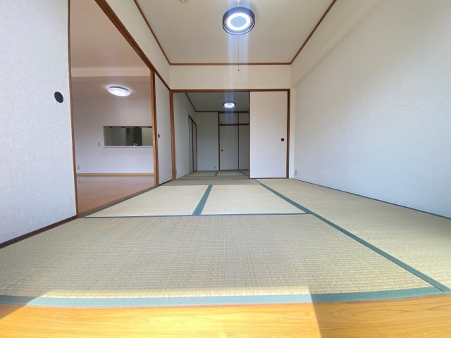 ライオンズマンション千代田弐番館の和室