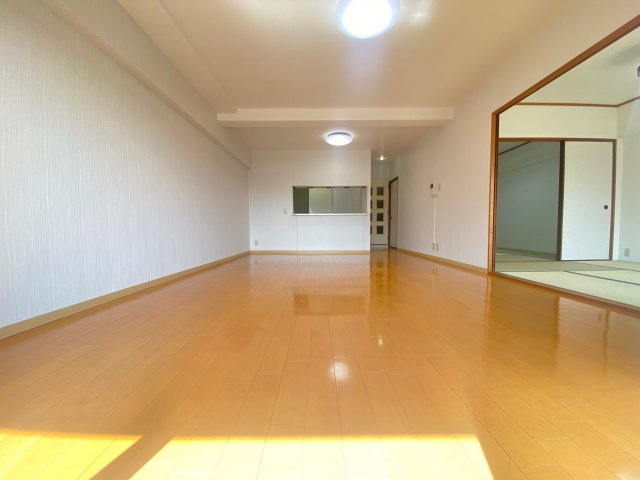 ライオンズマンション千代田弐番館の居間・リビング