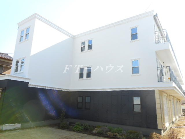 ｔｗ．ｒａｉｎｂｏｗ　Ｔの外観