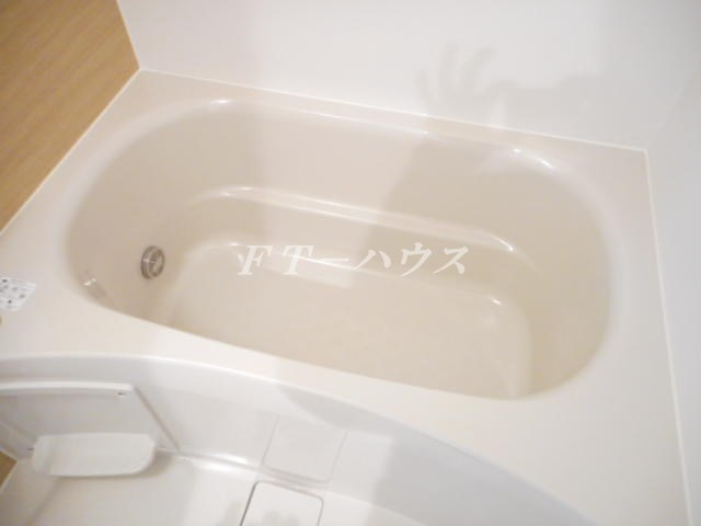 ｔｗ．ｒａｉｎｂｏｗ　Ｔの浴室