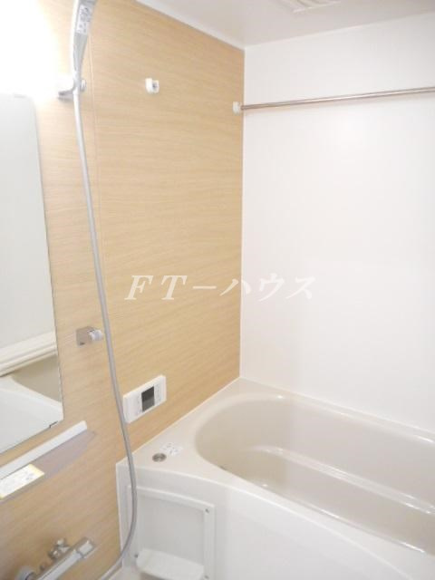 ｔｗ．ｒａｉｎｂｏｗ　Ｔの浴室