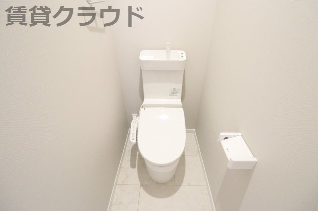 グランダ千葉のトイレ|温水洗浄便座はあるとうれしい設備ですね！