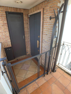 【玄関】 | シルバーウィリアムス