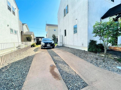 【駐車場】 | 笠間市鯉淵中古住宅 | カースペース2台可能