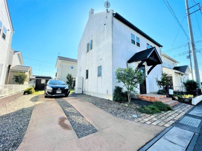 【外観】 | 笠間市鯉淵中古住宅 | 住みやすさと快適さを兼ね揃えたお家です。ご内覧お待ちしております！お気軽にお問い合わせ下さい！