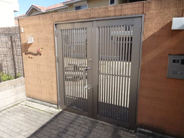 エスペランサC棟のエントランス