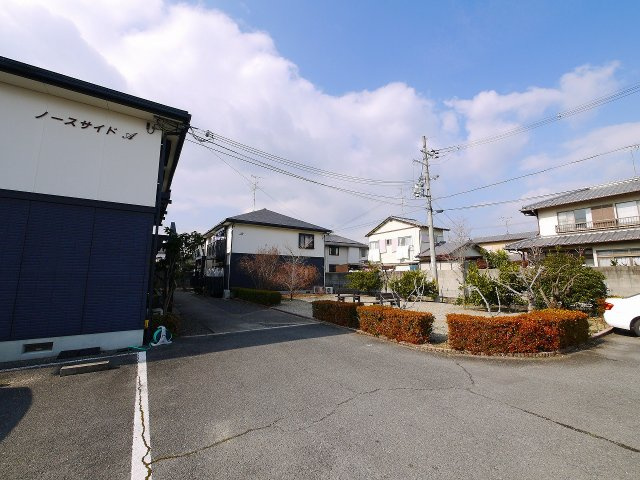 ノースサイドAの駐車場|駐車場完備です
