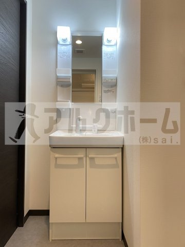 ステラウッド古室の独立洗面台