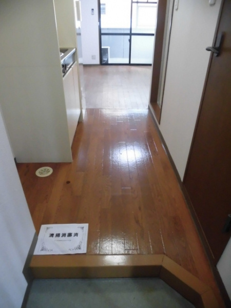 グレース円町の内装|玄関から～