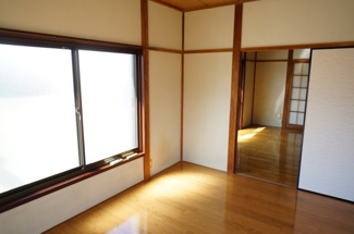 【洋室】 | 藤井住宅