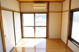 【洋室】 | 藤井住宅