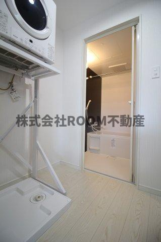 LIEN　SAUT(リアンソー)の洗面所|脱衣スペースもあります