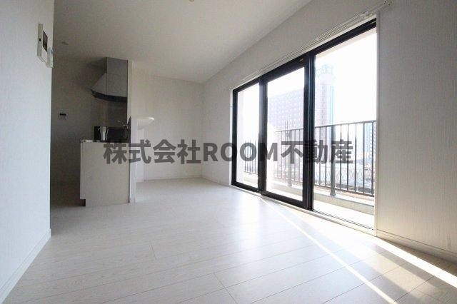 LIEN　SAUT(リアンソー)の居間・リビング|こちらの居間で趣味の時間をお楽しみください