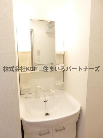 アドラシオンの独立洗面台|使いやすい独立洗面台です