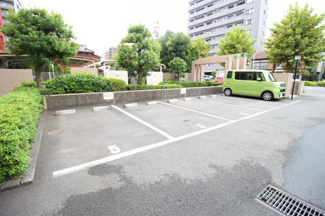 【駐車場】