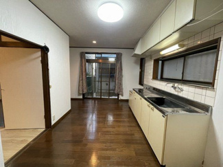 【居間・リビング】 | 三原１丁目貸家