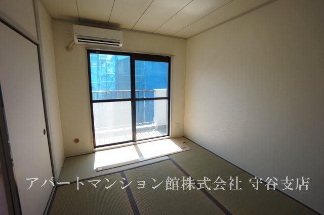 グランドフォレストA棟の和室