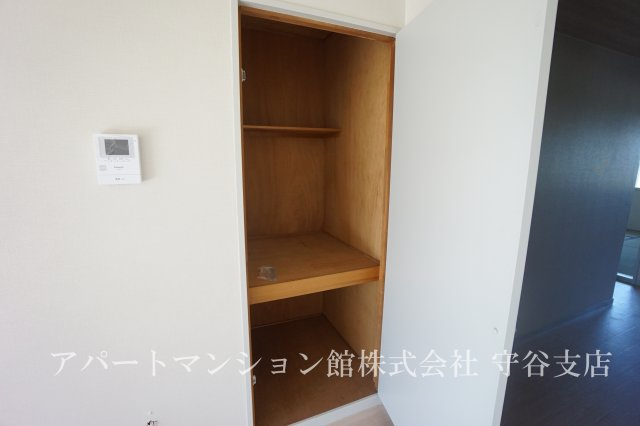 グランドフォレストA棟の収納