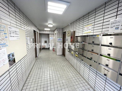 【エントランス】 | どえる田園ガーデン山 | ゆとりのあるエントランスです