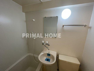 【洗面所】 | どえる田園ガーデン山 | コンパクトで使いやすい洗面所