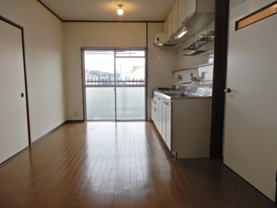 【居間・リビング】 | 磐手ハイツ