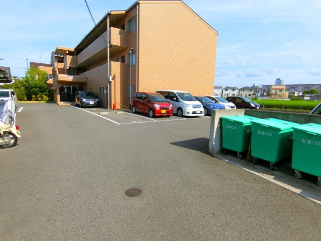 ヴィスタシアの駐車場