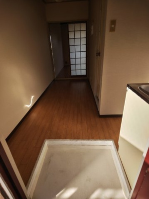 【玄関】 | オスカー桜木A | 収納もある玄関です