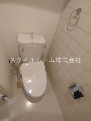 【トイレ】 | ＴＥＮＯＨＡ　ＴＯＹＯＨＡＳＨＩ | 別部屋写真です。
