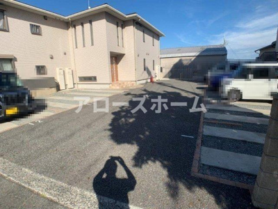 【駐車場】 | カーサドマーニ | ※室内は同一物件別室イメージです。