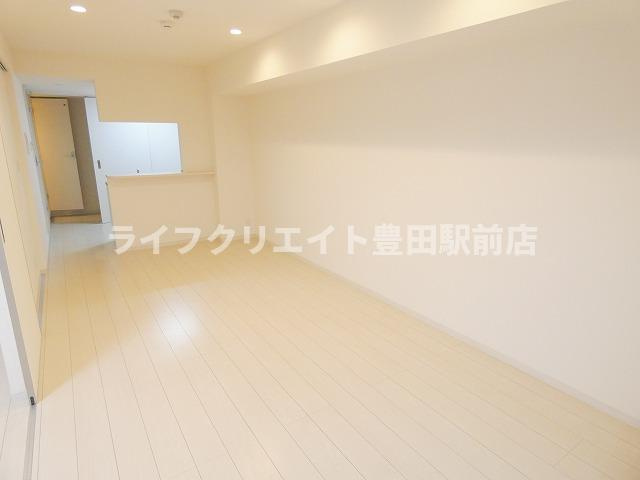リブリ・フローレス壱番館の居間・リビング