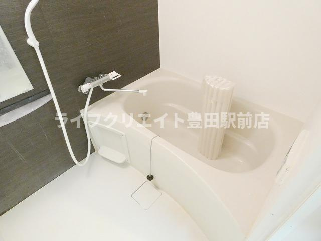リブリ・フローレス壱番館の浴室|☆お部屋探しはライフクリエイト豊田駅前店へ☆