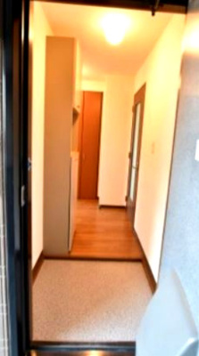 【玄関】 | ブラウンヒルズ東山B棟 | ※イメージ　同物件・別号室の写真です